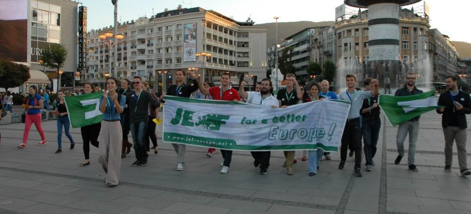 Young European Federalists in action against the visa-regime (Skopje, Macedonia)